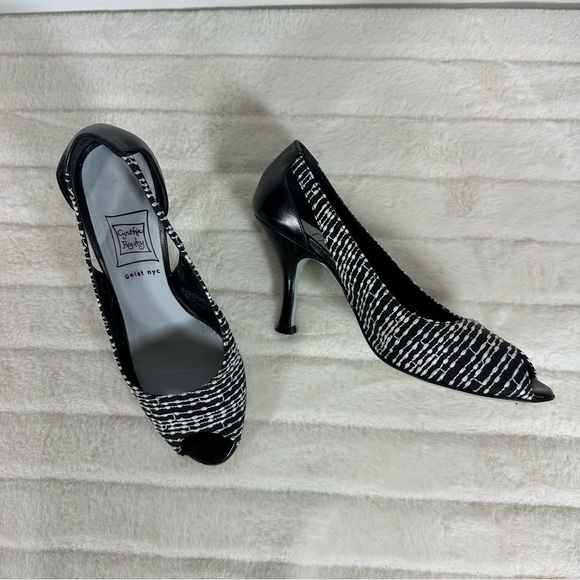 Cynthia Rowley 🦊 Black and White Peep toe Heels Sz 5.5 - Picture 1 of 8